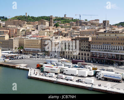 Vista del porto di Ancona a bordo di Minoan Lines Ferry Cruise Olympia Foto Stock