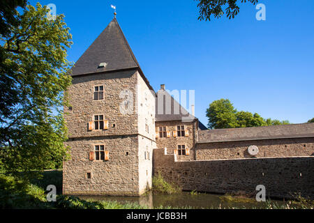 Germania, la zona della Ruhr, Hattingen, moated castle Haus Kemnade nel quartiere Blankenstein. Foto Stock