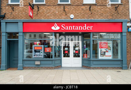 Una moderna branca della banca di Santander in North Yorkshire città mercato. Foto Stock