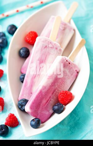 Marmo Berry ice cream popsicles Foto Stock