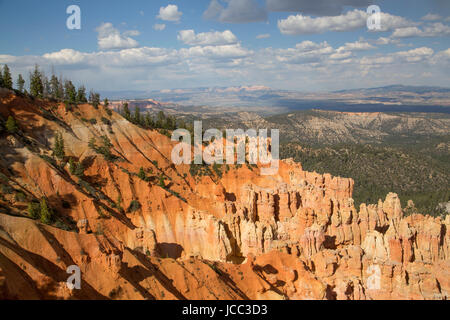 Vista della Ponderosa Canyon Bryce Canyon National Park, Utah, Stati Uniti d'America Foto Stock