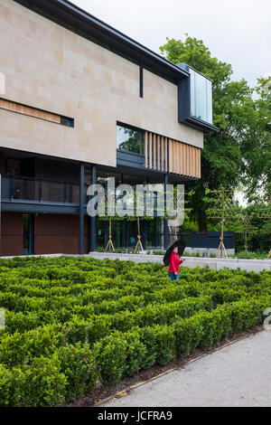 Nuova estensione di Dunfermline Carnegie Library & Gallerie inaugurato a maggio 2017 in Dunfermline, Fife, Scozia, Regno Unito. Foto Stock