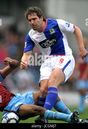 DAVID DUNN Blackburn Rovers FC Blackburn Rovers v Aston Villa Ewood Park, Blackburn, Inghilterra 26 settembre 2009 DIZ103389 ATTENZIONE! Questa fotografia può essere utilizzata solo per il giornale e/o rivista scopi editoriali. Non possono essere utilizzate per pubblicazioni riguardanti 1 player, 1 Club o 1 concorrenza senza autorizzazione scritta da parte di Football DataCo Ltd. Per qualsiasi domanda, contattare Football DataCo Ltd il +44 (0) 207 864 9121 Foto Stock