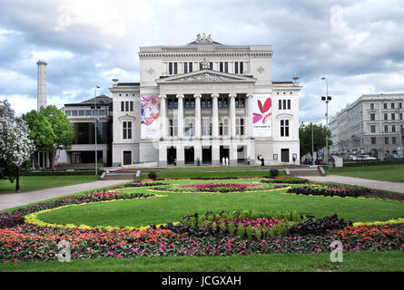 Riga, Lettonia - 1 giugno 2017: Opera Nazionale Lettone house Foto Stock