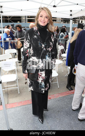 Produttore televisivo Ken Corday onorato con la stella sulla Hollywood Walk of Fame con: Deidre Hall dove: Hollywood, California, Stati Uniti quando: 15 maggio 2017 Credit: FayesVision/WENN.com