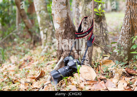 Canon 50d fotocamera è sceso sulla terra in Trinidad, Cuba Foto Stock