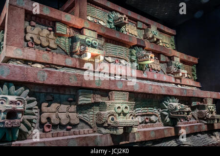 Replica di Teotihuacan tempio presso il Museo Nazionale di Antropologia (Museo Nacional de Antropologia, MNA) - Città del Messico, Messico Foto Stock