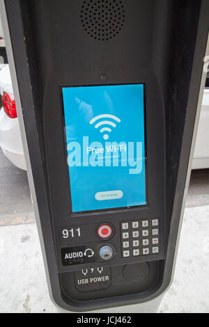 Link nyc free wifi pubblico chiosco New York City USA Foto Stock