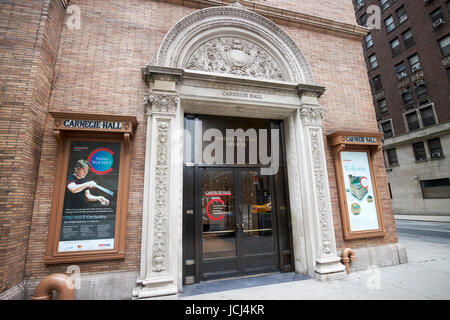 Carnegie hall sede uffici amministrativi ingresso New York City USA Foto Stock