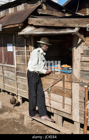 La vita del villaggio di Andasibe, Madagascar Foto Stock