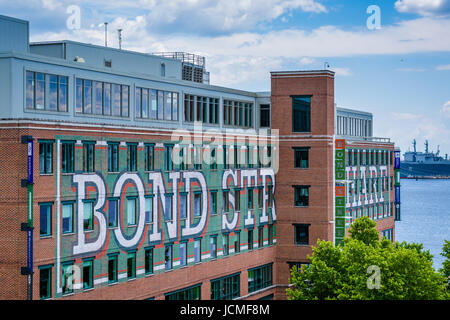 Vista di Bond Street Wharf, in Fells Point, Baltimore, Maryland. Foto Stock