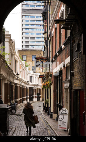 UK, Londra, Southwark, King's capo cantiere, vicolo in esecuzione da Borough High Street Foto Stock