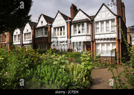 Regno Unito, London Borough, Redcross Way, Croce Rossa giardino, alloggi sociali stabiliti dalla Octavia Hill 1887-1890 Foto Stock