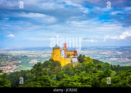 Sintra, Portogallo al pena il Palazzo Nazionale. Foto Stock