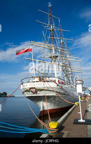 Nave Museo Dar Pomorza un polacco full-truccate veliero a Gdynia, Polonia. 11 Giugno 2017 © Wojciech Strozyk / Alamy Stock Photo Foto Stock