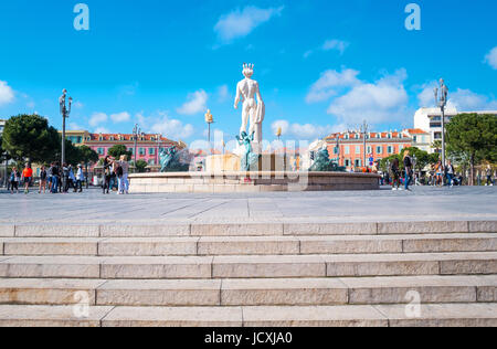 Nizza, Francia - 19 Marzo 2016: la fontana di Apollo onu Piazza Massena Foto Stock