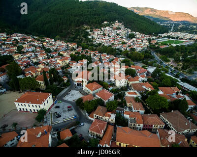 Vista aerea della città vecchia di Xanthi città nel nord della Grecia Foto Stock