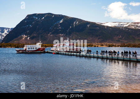 Gite in barca sulla Western Brook Pond, Parco Nazionale Gros Morne, Terranova, Canada Foto Stock