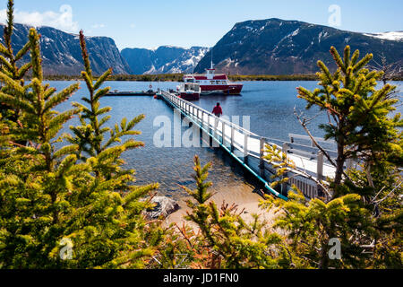 Gite in barca sulla Western Brook Pond, Parco Nazionale Gros Morne, Terranova, Canada Foto Stock