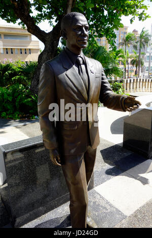 Statua di bronzo di Barack Obama ex presidente degli Stati Uniti a San Juan, Puerto Rico. Foto Stock