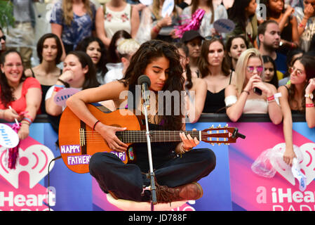 Toronto, Ontario, Canada. Il 18 giugno, 2017. JESSIE REYEZ arriva a 2017 iHeartRADIO MuchMusic Video Awards a MuchMusic HQ su Giugno 18, 2017 a Toronto Credit: Igor Vidyashev/ZUMA filo/Alamy Live News Foto Stock