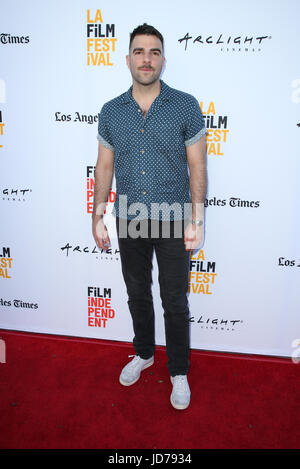 Culver City, California, USA. Il 18 giugno, 2017. Zachary Quinto, a 2017 Los Angeles Film Festival - anteprime di "mai qui' e 'GIRI' al Arclight Cinema Culver City, la California il 18 giugno 2017. Credito: MediaPunch Inc/Alamy Live News Foto Stock