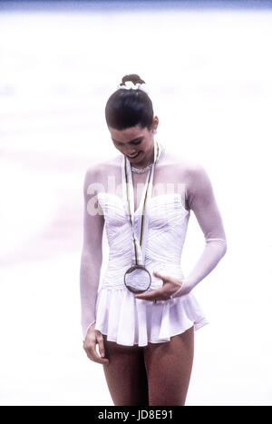 Nancy Kerrigan (USA), medaglia di bronzo sui concorrenti a i 1992 Giochi Olimpici Invernali Foto Stock