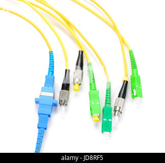 Connettori per fibre ottiche, utilizzati cavi a fibra ottica che è responsabile per la trasmissione di dati a grandi distanze Foto Stock