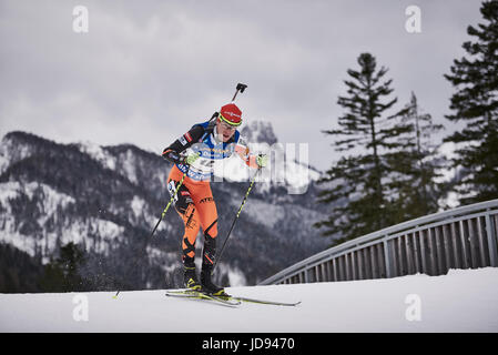 Martin Otcenas della Slovacchia presso la BMW IBU Coppa del Mondo di Biathlon Ruhpolding 2017 durante gli uomini la gara sprint. Foto Stock