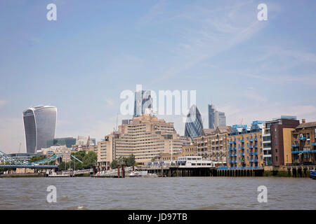 20 Fenchurch Street vista dal fiume Thames, London, Regno Unito Inghilterra Foto Stock