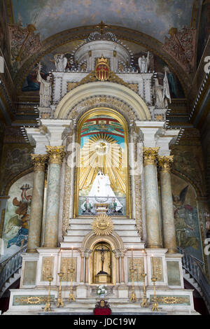 Altare, Iglesia de Nuestra Senora de la Merced, La Habana Vieja, Sito Patrimonio Mondiale dell'UNESCO, Havana, Cuba Foto Stock