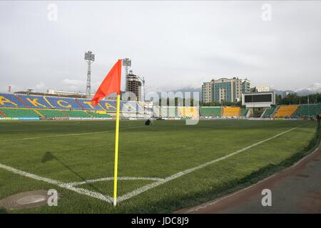 Lo stadio centrale KAZAKISTAN V INGHILTERRA Coppa del Mondo allo stadio centrale di Almaty Kazakhstan 06 Giugno 2009 Foto Stock