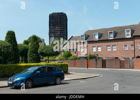 Londra, Regno Unito. 19 giugno 2017. Grenfell Torre. Londra, Regno Unito. 19/06/2017 | Utilizzo di credito in tutto il mondo: dpa/Alamy Live News Foto Stock