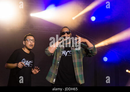 Kiel, Germania. 19 Giugno 2017.Il Rapper Samy Deluxe è di eseguire sul palco Hörn durante la Kieler Woche 2017 Credit: Björn Deutschmann/Alamy Live News Foto Stock