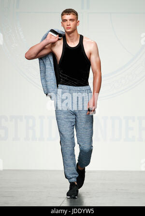 Astrid Andersen London Collezione Mens Giugno 2017 Foto Stock