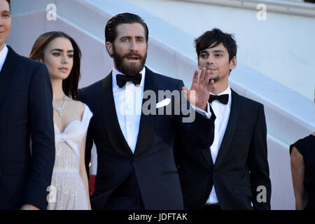 Settantesimo annuale di Cannes Film Festival - 'Okja' - Premiere con: Jake Gyllenhaal, Lily Collins dove: Cannes, Francia Quando: 19 maggio 2017 Credit: IPA/WENN.com * * disponibile solo per la pubblicazione in UK, USA, Germania, Austria, Svizzera** Foto Stock