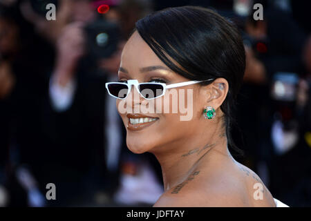 Settantesimo annuale di Cannes Film Festival - 'Okja' - Premiere con: Rihanna dove: Cannes, Francia Quando: 19 maggio 2017 Credit: IPA/WENN.com * * disponibile solo per la pubblicazione in UK, USA, Germania, Austria, Svizzera** Foto Stock