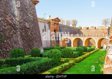 Spagna. Barcellona. Castello di Montjuic sulla montagna Montjuic. Il museo militare. Foto Stock