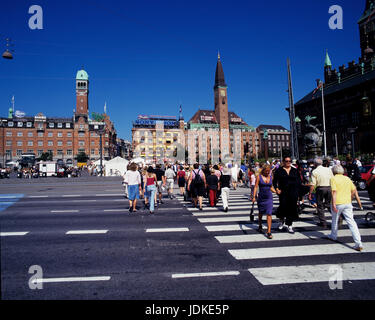 Danimarca, Copenaghen, alla piazza del municipio, Daenemark, Kopenhagen, Rathausplatz Foto Stock