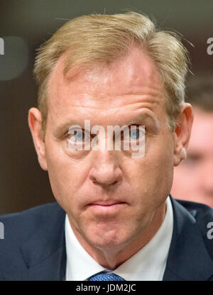 Washington, USA. Xx Giugno, 2017. Patrick M. Shanahan appare prima del senato degli Stati Uniti Comitato sui servizi armati per la sua designazione a essere noi Vice Segretario della Difesa a Capitol Hill in Washington, DC martedì, 20 giugno 2017. Credito: Ron Sachs/CNP · nessun filo servizio · Foto: Ron Sachs/consolidato/dpa/Alamy Live News Foto Stock