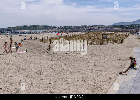 Spiaggia di Hondarribia (Fuenterrabia) Guipuzcoa, Paesi Baschi, l'Europa. Foto Stock