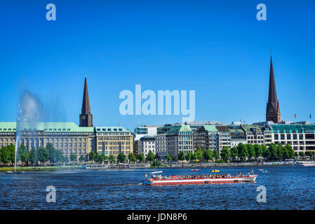 Alster convertibile nave passeggeri sull'interno Alster Amburgo, Germania, Europa Alstercabrio Fahrgastschiff auf der Binnenalster in Amburgo, Deutsc Foto Stock