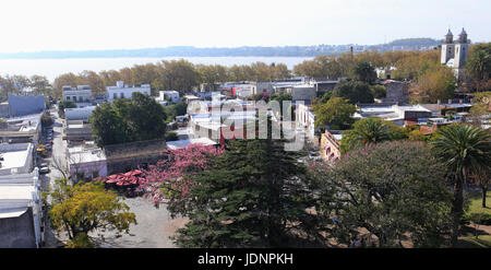 Vista del faro in Colonia Sacramento, Uruguay Foto Stock