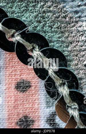 Bianco, grigio pastello e tessili di lana macro pattern, abbigliamento Foto Stock