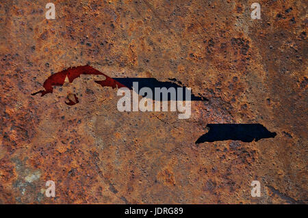 Mappa e bandiera di Cuba in metallo arrugginito Foto Stock