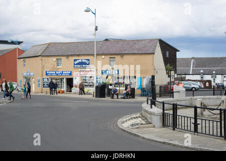 Seahouses Town Center, Northumberland, Inghilterra Foto Stock