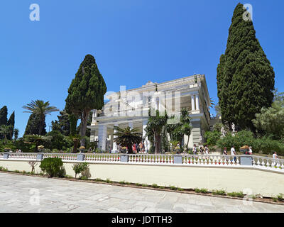 Corfù e il Palazzo Achilleion sull'isola greca nel Mar Ionio Foto Stock