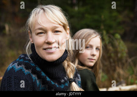 Close up sorridente volto di donna Foto Stock