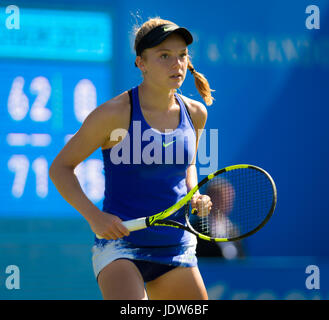 BIRMINGHAM, GRAN BRETAGNA - 17 giugno : Katie Swan in azione il 2017 Aegon Classic WTA Premier 5 tournament Foto Stock