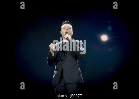 Torino, Italia. Il 21 giugno, 2017. Il cantante italiano Tiziano Ferro esegue a Torino presso lo stadio Olimpico gran Torino Credito: Alberto Gandolfo/Alamy Live News Foto Stock